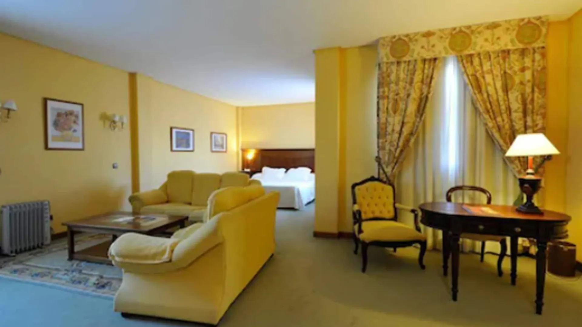 Hotel Lozano Antequera 3*,